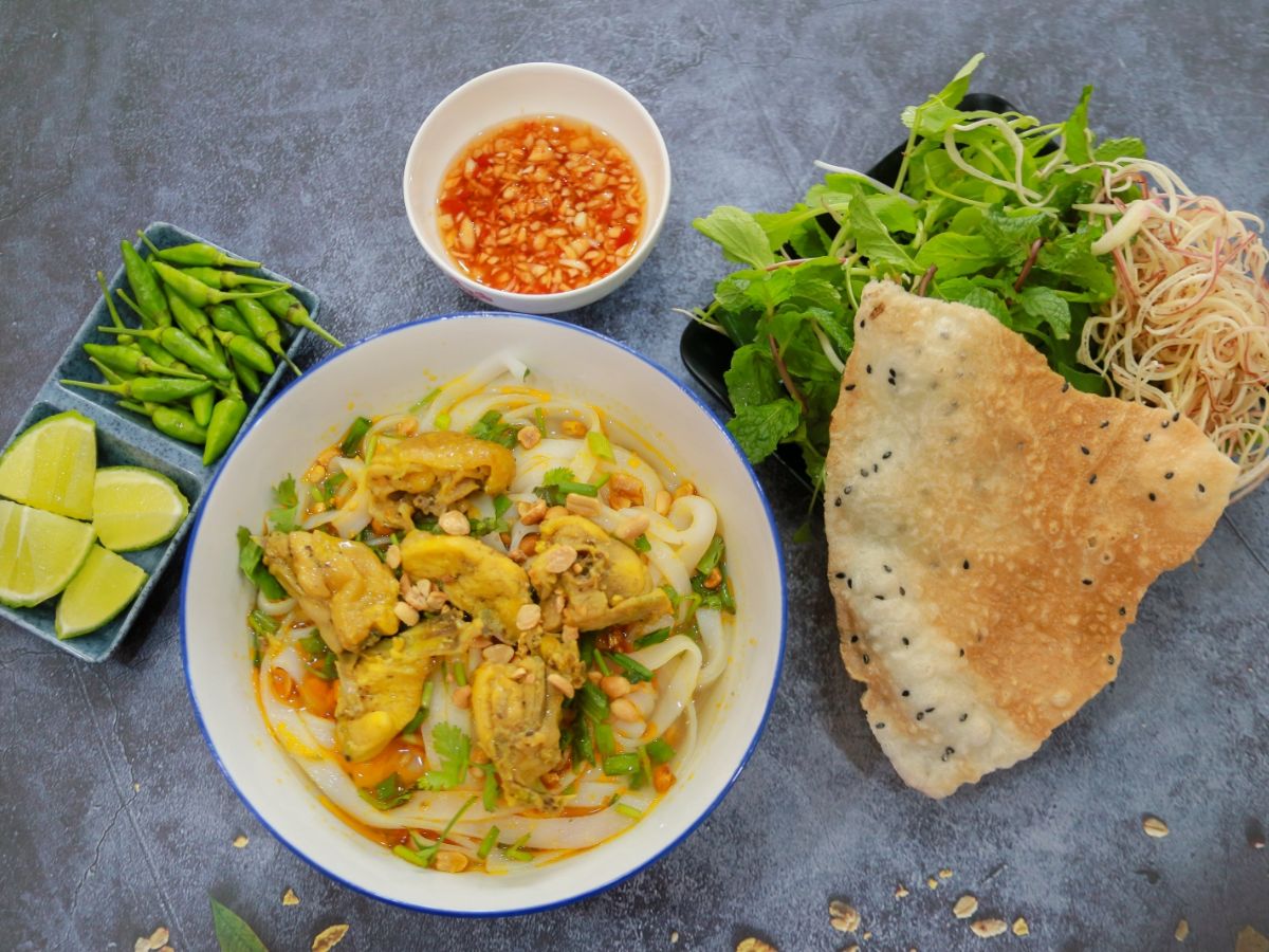 Mì quảng gà